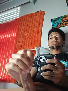Snapshot of BigPrettyDick777 chatting on 06-02-26, 07:47 BigPrettyDick777 online show from 06-02-26, 07:47