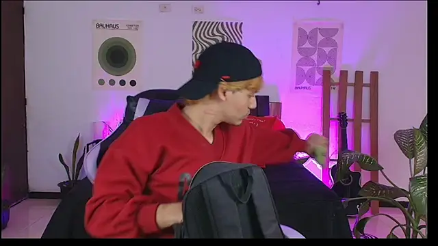 Habel  moretti online show from 02-14-26, 06:30