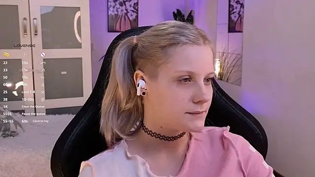 ShineJoan online show from 11-29-25, 09:15