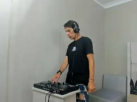 jupiter 333 online show from 11-24-25, 05:57