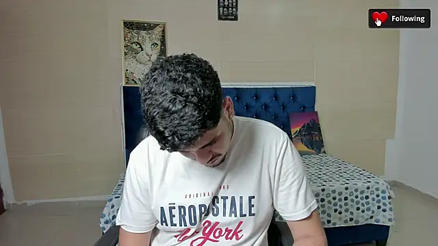 Snapshot of master_dante_1 chatting on 10-31-25, 04:31 master dante 1 online show from 10-31-25, 04:31