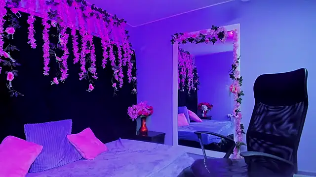 Gabyy Cooper  online show from 11-07-25, 02:16