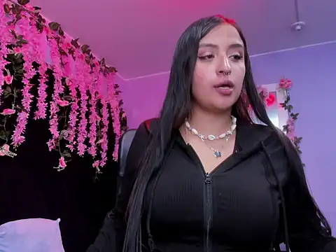 Gabyy Cooper  online show from 04-13-26, 02:15