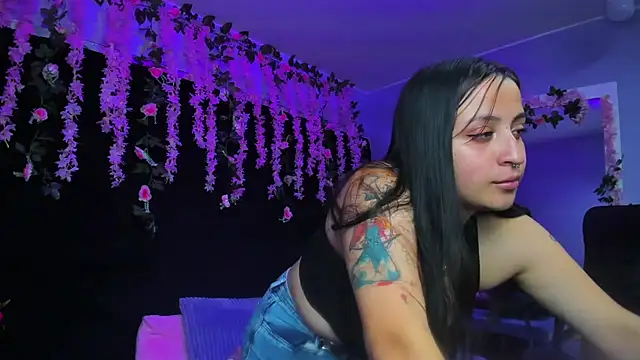 Gabyy Cooper  online show from 11-15-25, 02:48