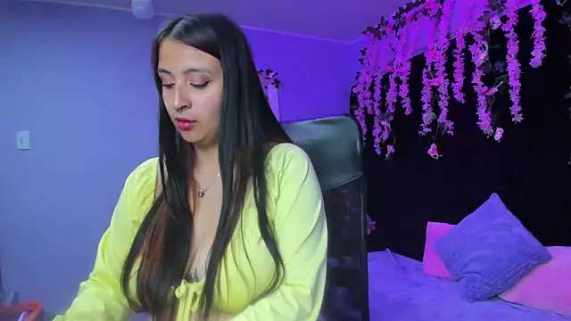 Gabyy Cooper  online show from 11-10-25, 03:11