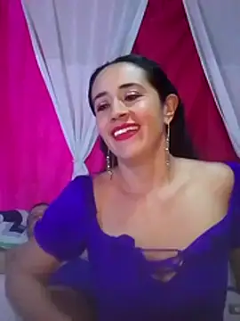 Snapshot of FreyayEros chatting on 10-23-25, 01:21 FreyayEros online show from 10-23-25, 01:21