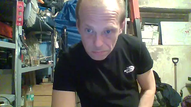Snapshot of tommy3300 chatting on 04-09-26, 10:49 tommy3300 online show from 04-09-26, 10:49