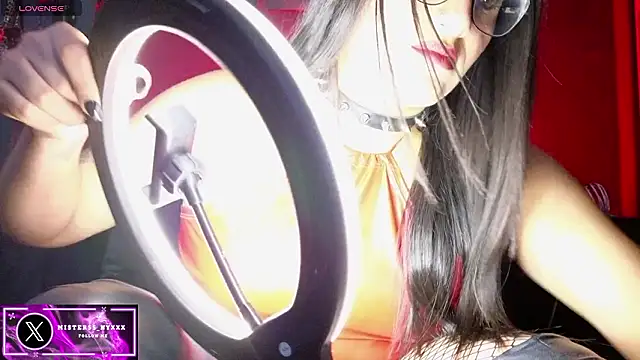 Snapshot of Misterss-Nyxxx chatting on 02-12-26, 11:26 Misterss-Nyxxx online show from 02-12-26, 11:26