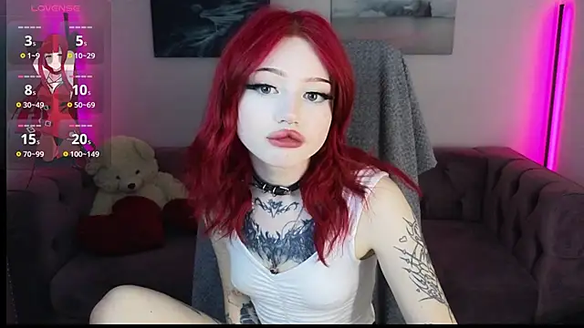 Snapshot of Emma_Kirks chatting on 04-20-26, 01:35 Emma Kirks online show from 04-20-26, 01:35