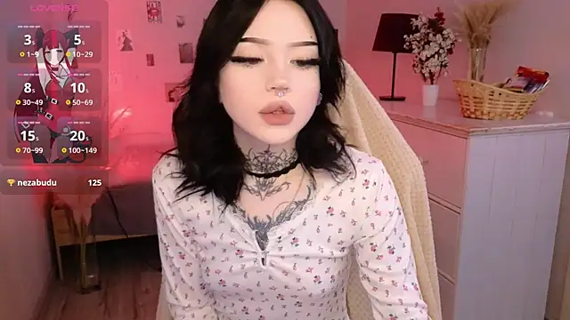 Snapshot of Emma_Kirks chatting on 05-29-26, 03:07 Emma Kirks online show from 05-29-26, 03:07