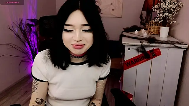 Emma Kirks online show from 10-30-25, 10:46