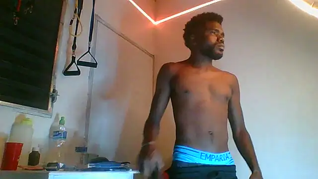 Snapshot of Suamyst_25 chatting on 05-15-26, 04:54 Suamyst 25 online show from 05-15-26, 04:54