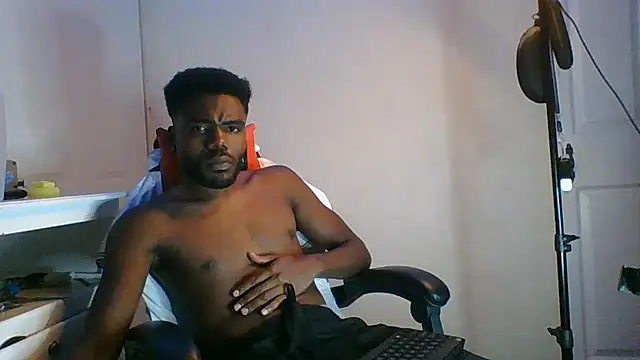 Snapshot of Suamyst_25 chatting on 06-06-26, 04:17 Suamyst 25 online show from 06-06-26, 04:17