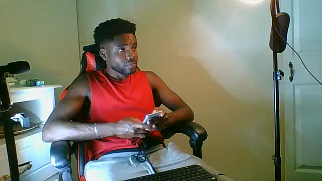 Snapshot of Suamyst_25 chatting on 05-24-26, 04:45 Suamyst 25 online show from 05-24-26, 04:45