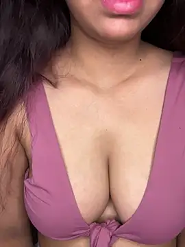 Cute Marina online show from 05-13-26, 07:48