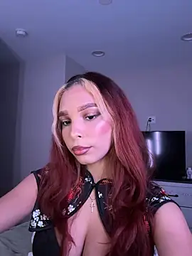 Snapshot of Latinagf chatting on 11-11-25, 04:29 Latinagf online show from 11-11-25, 04:29