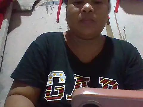 Snapshot of xxmysweetpinayy69 chatting on 10-23-25, 12:42 xxmysweetpinayy69 online show from 10-23-25, 12:42