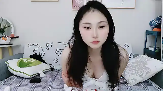 yuyan3929 online show from 11-07-25, 06:07