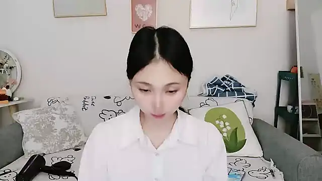 yuyan3929 online show from 11-18-25, 12:37