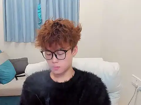 L1kuto online show from 10-25-25, 10:03