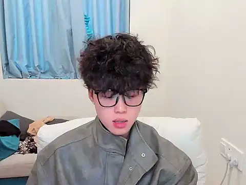 L1kuto online show from 11-08-25, 08:18