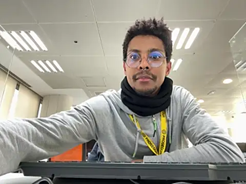 Albert Madrid online show from 01-09-26, 06:59