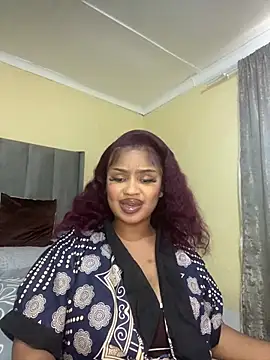 Snapshot of Amberr_Roose chatting on 06-27-26, 11:49 Amberr Roose online show from 06-27-26, 11:49