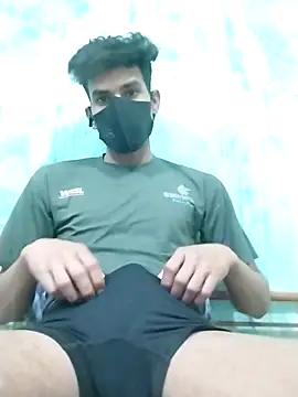 Snapshot of SINGLE_BOY_SITAR chatting on 03-12-26, 04:44 SINGLE BOY SITAR online show from 03-12-26, 04:44