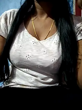 Snapshot of Ezabelljohn chatting on 04-15-26, 10:10 Ezabelljohn online show from 04-15-26, 10:10