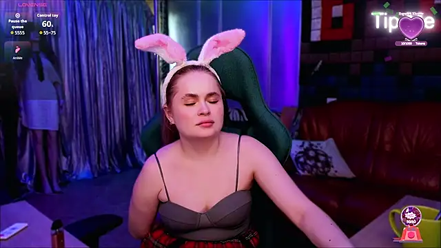 Jessi wxw online show from 11-28-25, 08:36