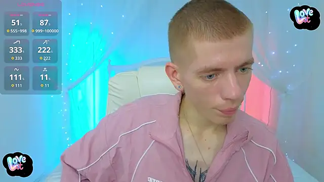 Cristian  Dior online show from 10-25-25, 05:13