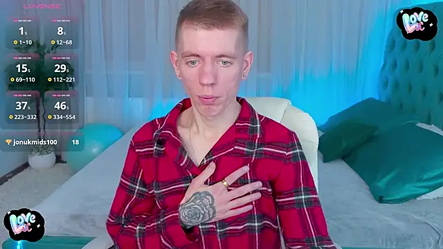 Cristian  Dior online show from 12-13-25, 08:04