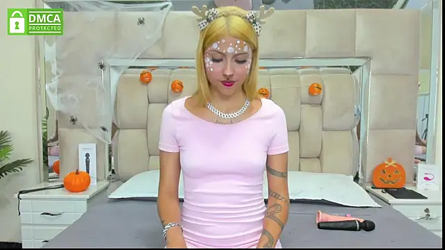 daniiela beteche777 online show from 10-31-25, 08:27