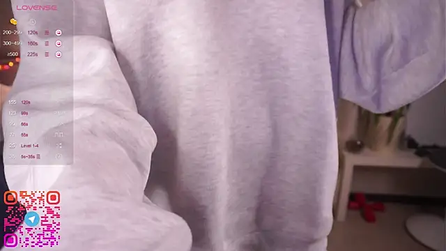 Snapshot of MegganKinson chatting on 01-14-26, 05:11 MegganKinson online show from 01-14-26, 05:11