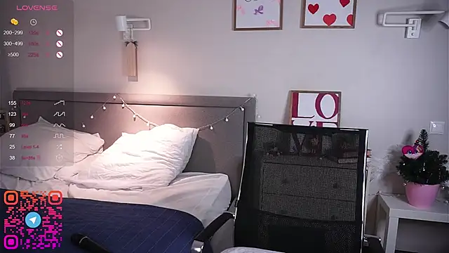 Snapshot of MegganKinson chatting on 02-20-26, 06:26 MegganKinson online show from 02-20-26, 06:26