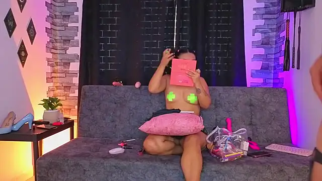 kasandraandsilvii online show from 11-23-25, 02:16