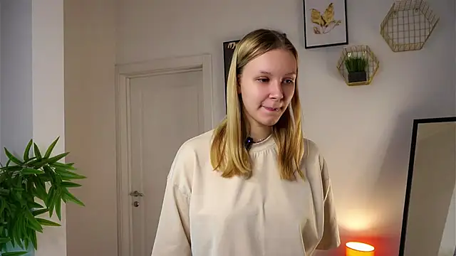 ElissaGlod online show from 10-27-25, 11:33