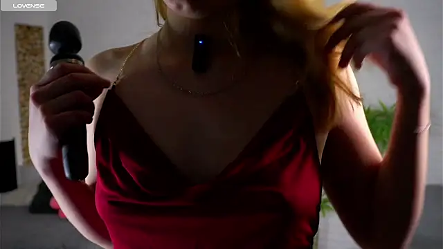 ElissaGlod online show from 11-25-25, 12:38