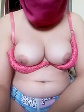 Snapshot of Majoudabar chatting on 11-07-25, 08:30 Majoudabar online show from 11-07-25, 08:30