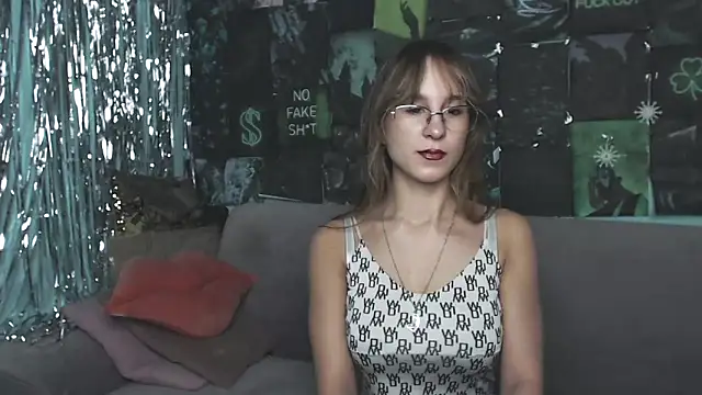 AlishaKellyi online show from 11-11-25, 05:35