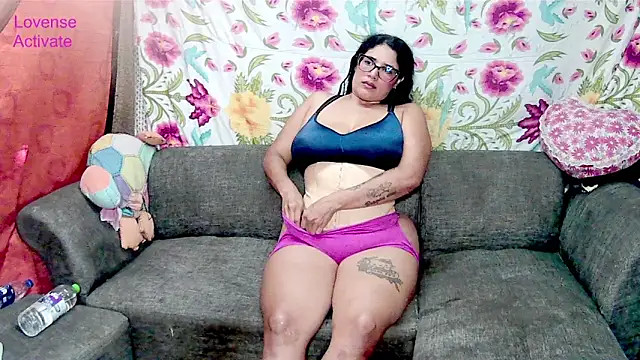 Bonnie and wizkhal online show from 02-28-26, 06:18