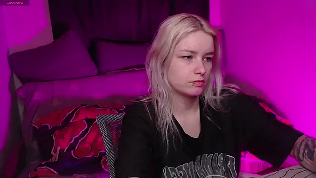 CherryNight6 online show from 04-12-26, 09:07