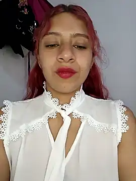 Lunatemptress4 online show from 01-08-26, 12:55