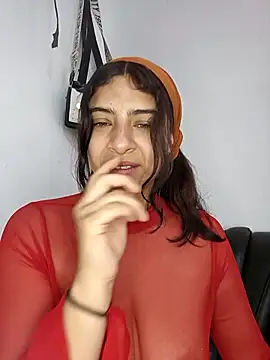 Lunatemptress4 online show from 03-31-26, 12:29