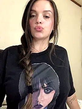 DianneVega online show from 11-30-25, 08:37