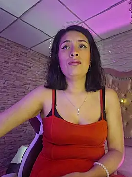 Snapshot of Roxanne_Han chatting on 03-03-26, 12:34 Roxanne Han online show from 03-03-26, 12:34