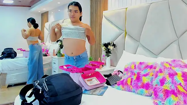 SweetKata  online show from 11-29-25, 12:05