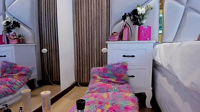 SweetKata  online show from 04-10-26, 07:21