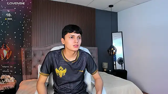 Maxii18  online show from 11-15-25, 06:45