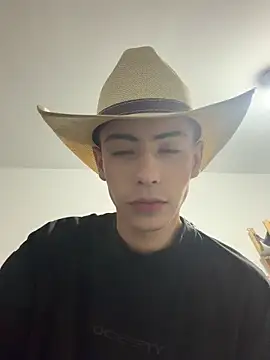 Snapshot of Sebastian_Reed chatting on 02-05-26, 04:52 Sebastian Reed online show from 02-05-26, 04:52